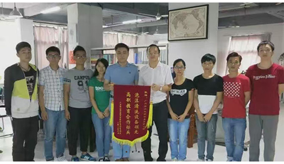 祝贺广州轻机科技特派专家李湘伟教授被聘为央视《中国大能手》“机器人传奇”项目的专家评委